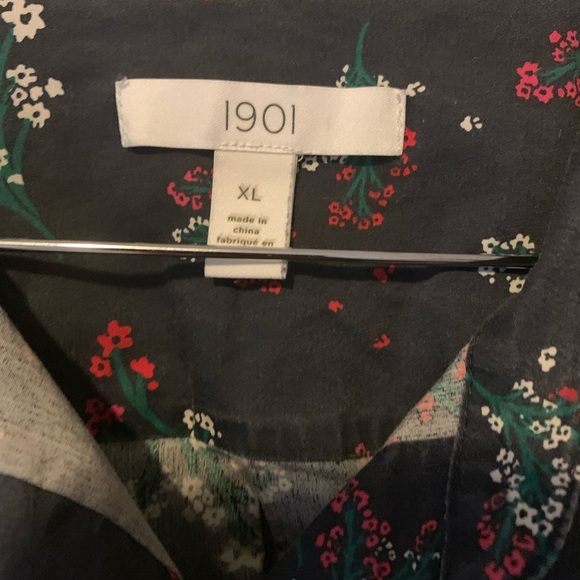 1901 Dress Shirt for Women - Picture 3 of 3